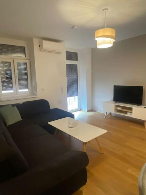 New Central Apartments Westbahnhof Відень Екстер'єр фото