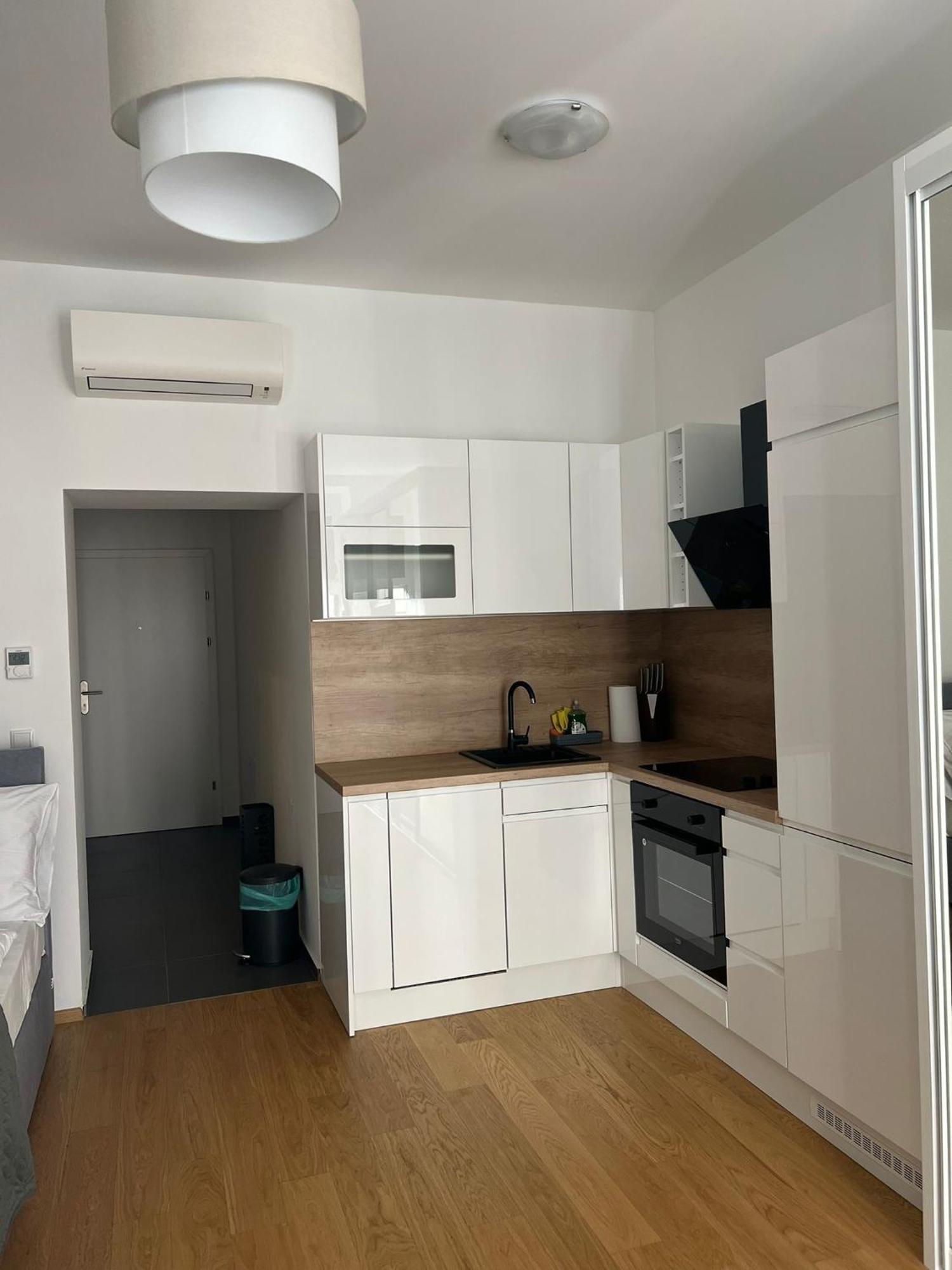 New Central Apartments Westbahnhof Відень Екстер'єр фото